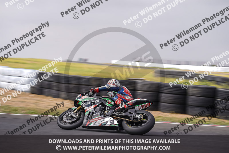 cadwell no limits trackday;cadwell park;cadwell park photographs;cadwell trackday photographs;enduro digital images;event digital images;eventdigitalimages;no limits trackdays;peter wileman photography;racing digital images;snetterton;snetterton no limits trackday;snetterton photographs;snetterton trackday photographs;trackday digital images;trackday photos